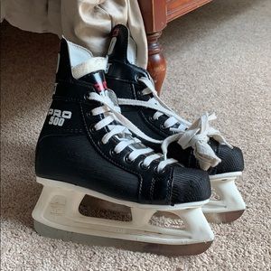 CCM Hockey skates